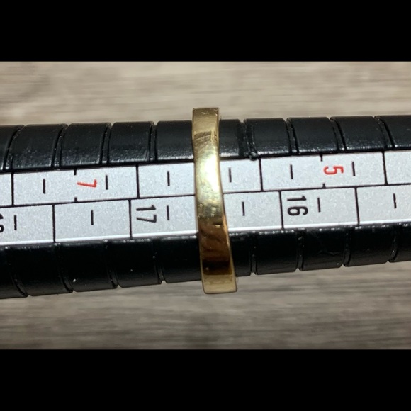 Vintage Two Tone Solid 14K Gold Buckle Ring, Size 6 - Picture 9 of 9